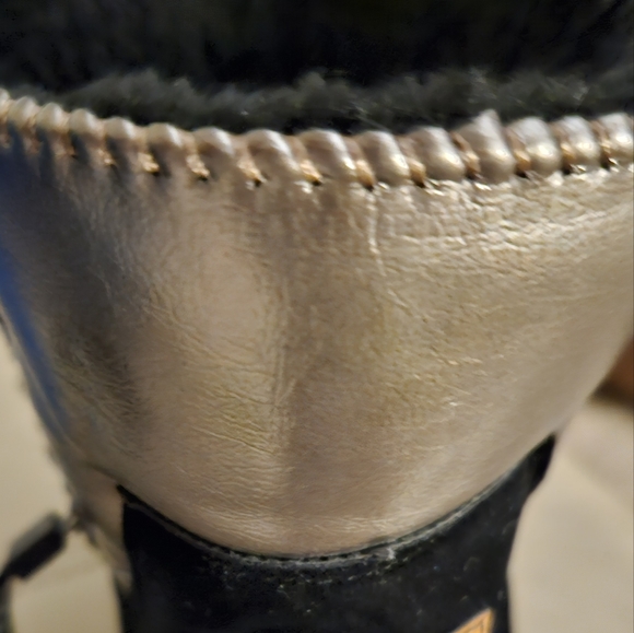 Designer fur boots - Picture 2 of 4